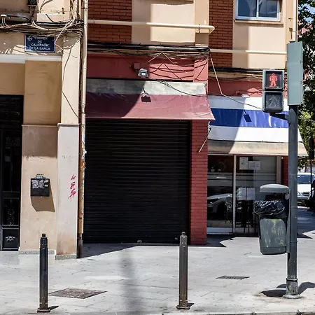 Travel Habitat Jardines De Viveros Apartman *