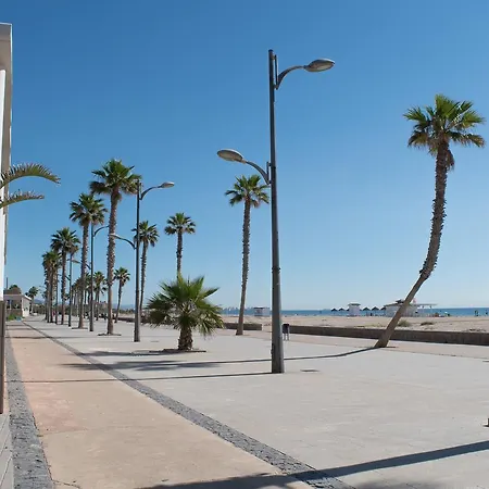 Macflats Playa Valencia 7