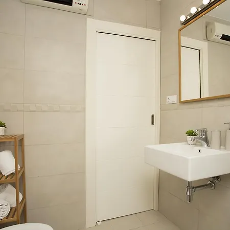 Apartment Singularstays Quevedo *