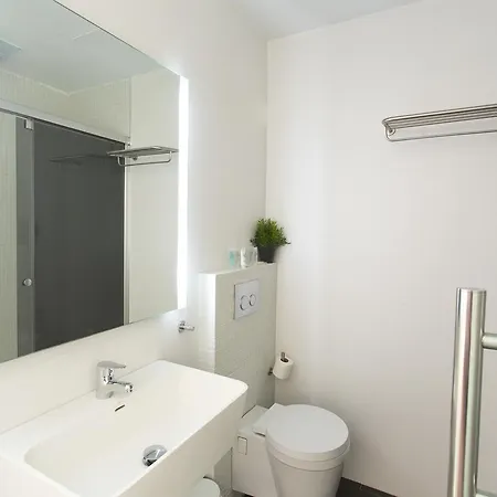 Falcon House Luxury Center فالنسيا