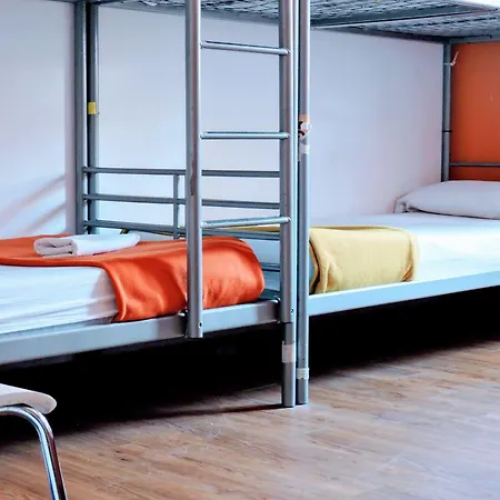 Hostel Feetup Backpackers *