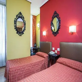 Hotel Casual De La Música 2*