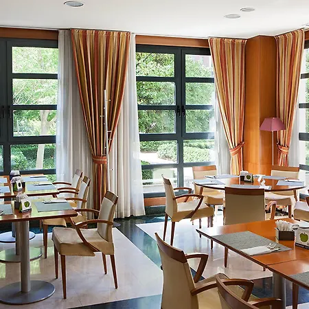 Nh Artes Hotel