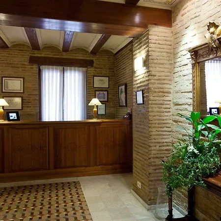 Otel Ad Hoc Monumental 1881