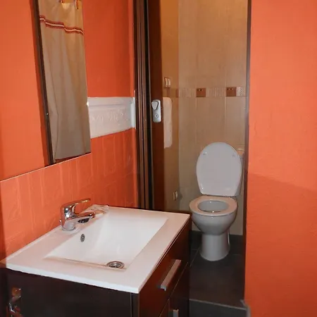 בית הארחה Alicante By Moontels