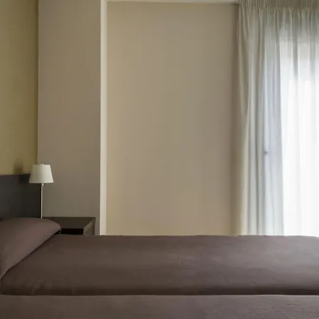 Residencia Universitaria Resa Damia Bonet Apartment Valencia