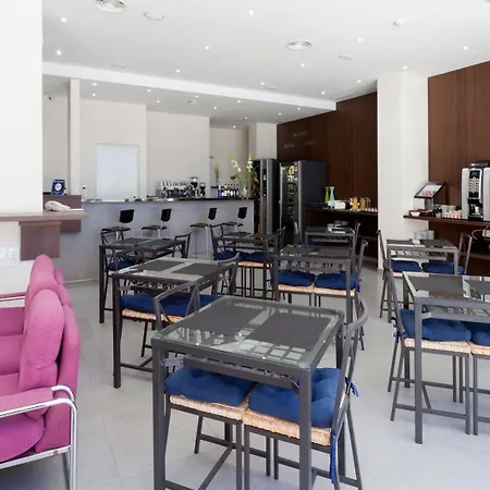 Olympia Universidades Отель 3*