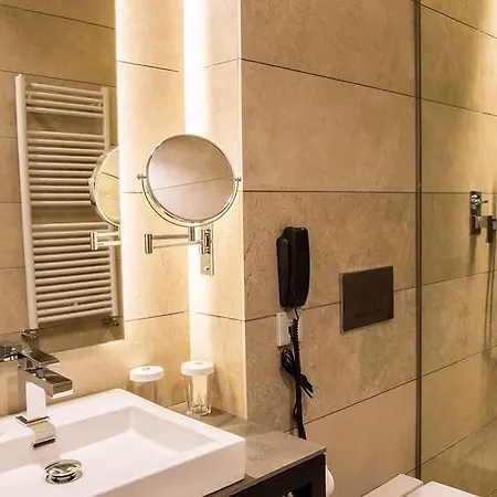 Vincci Mercat 4* Valencie