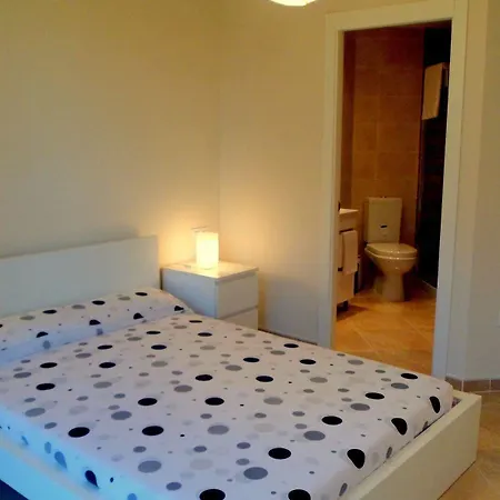Realrent Jardines De Viveros *