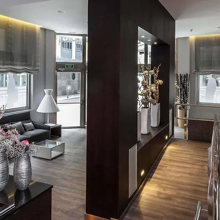 Otel Catalonia Excelsior 4*