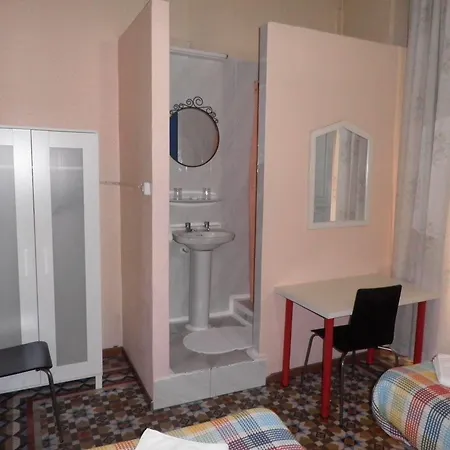 Universal 2* Valencia