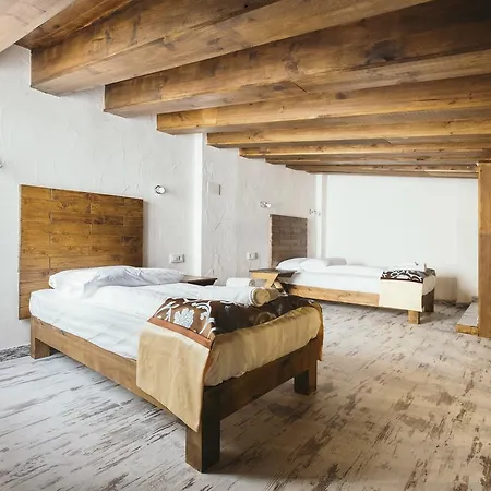 Buho House *
