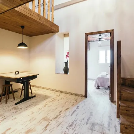 Buho House מלון דירות