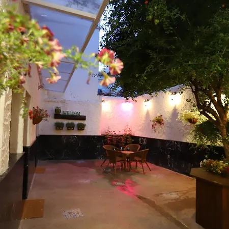 Buho House ולנסיה