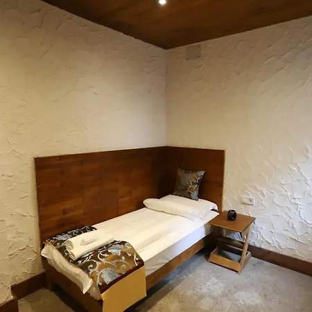 Buho House *