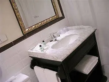 Ad Hoc Monumental 1881 Hotel Valência