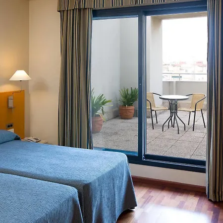 Ξενοδοχείο Villacarlos 3*