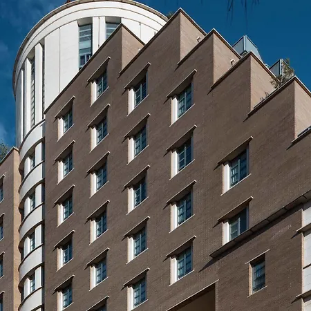 Nh Artes Hotel 4*