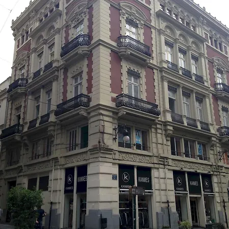 L'esplai فندق مبيت وإفطار 4*