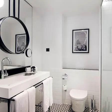 Hotel One Shot Reina Victoria 4*