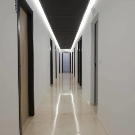 Up Station Hotel Valence