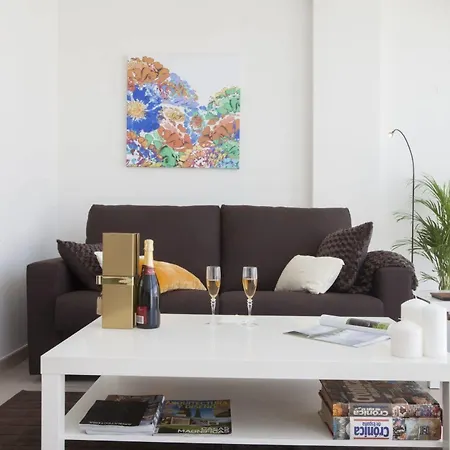 Singularstays Mar44