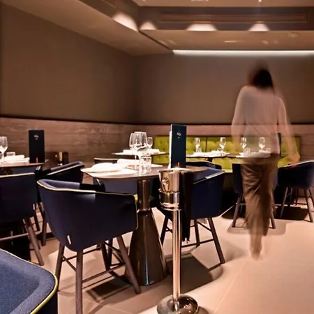 Myr Plaza Mercado & Hotel 4*