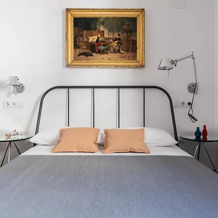 Bubuflats / Mercat Apartament *