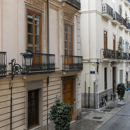 Apartup L' Almoina *