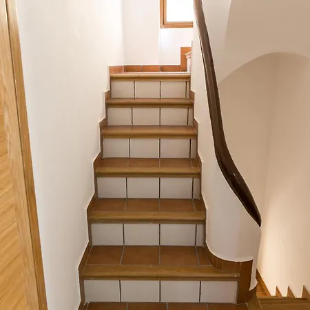 Apartup L' Almoina *