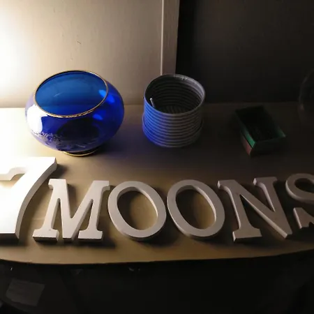 7 Moons فالنسيا