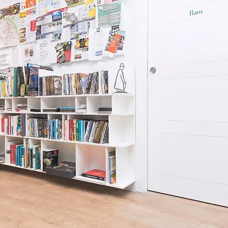 L'esplai فندق مبيت وإفطار 4*