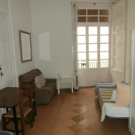 ゲストハウス Innsa バレンシア