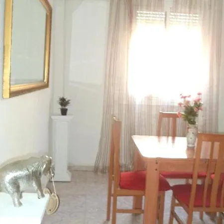 With 2 Bedrooms In Valencia, With Wifi - 5 Km From The Beach * Valencia