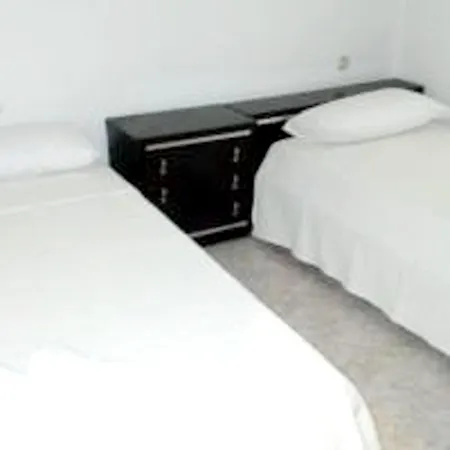 With 2 Bedrooms In Valencia, With Wifi - 5 Km From The Beach *