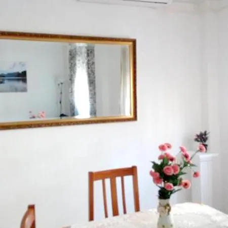With 2 Bedrooms In Valencia, With Wifi - 5 Km From The Beach Apartman Valencia