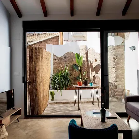 Апартаменты Florit Flats - Charming With Interior Terrace In Cabanyal Near The Beach Валенсия