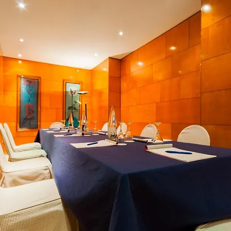 Hotel Villacarlos