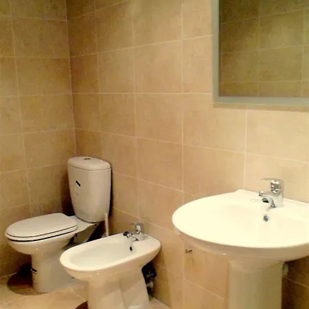 Realrent Jardines De Viveros Apartment