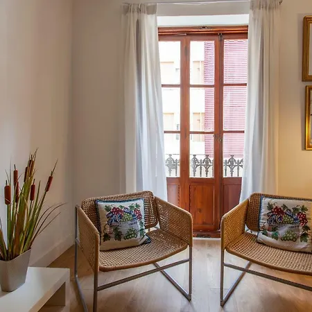 Apartup Rojas Market Apartment