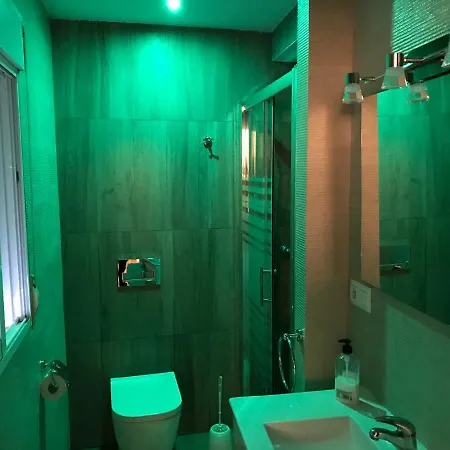 Atico En El Centro アパート