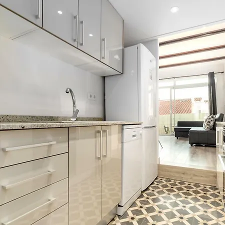 Apartman Cathedral Attic 2Br 2Bth Terrace View Wifi Ac *