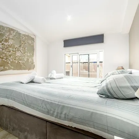 Cathedral Attic 2Br 2Bth Terrace View Wifi Ac Apartman *
