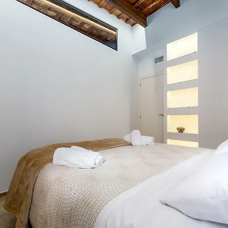 Florit Flats - Cathedral Luxury Terrace Flat 2br 2ba Ac Wifi