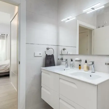 Apartment Luxury Front With Pool Valencia