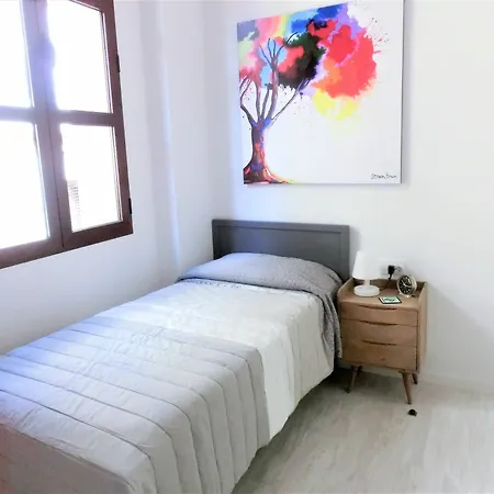 Total Lonja Apartament *