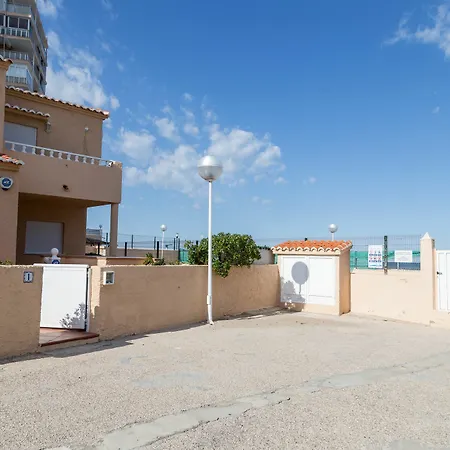 בית נופש Travel Habitat Casa Perellonet *