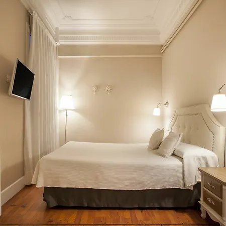 Hi Boutique Hotell *