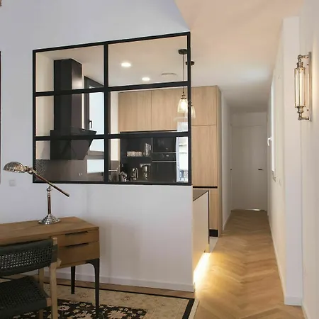 Chic And In Lively But Quiet Area * Валенсия