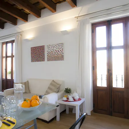 Apartment Singularstays Plaza Del Mercado Valencia